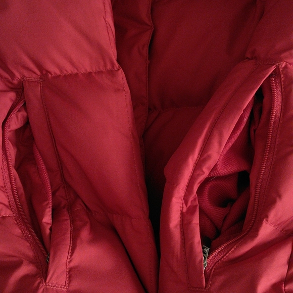 Eddie Bauer Small Red 700 Fill Power Goose Down Full Zip Snap Button Puffer Vest - Picture 13 of 14